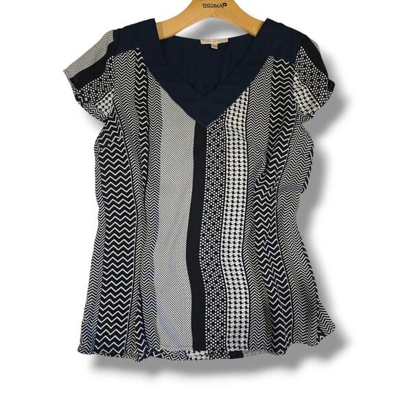 Skies are Blue women's blue chevron print short sleeves VNeck Blouse large - Picture 5 of 8